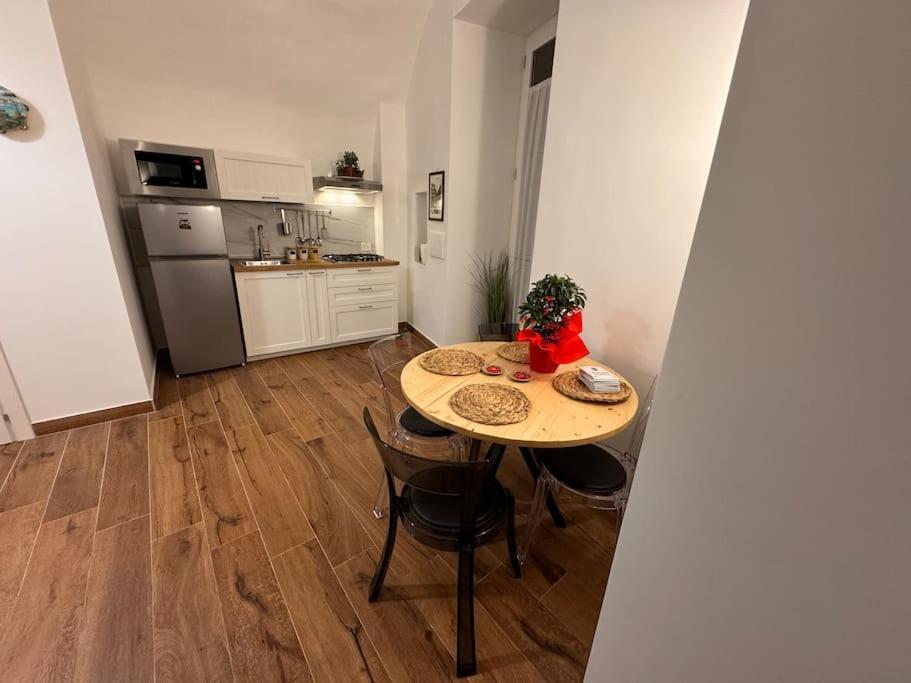 Domus Miraculi: Casa Storica Nel Cuore Di Napoli Ngoại thất bức ảnh